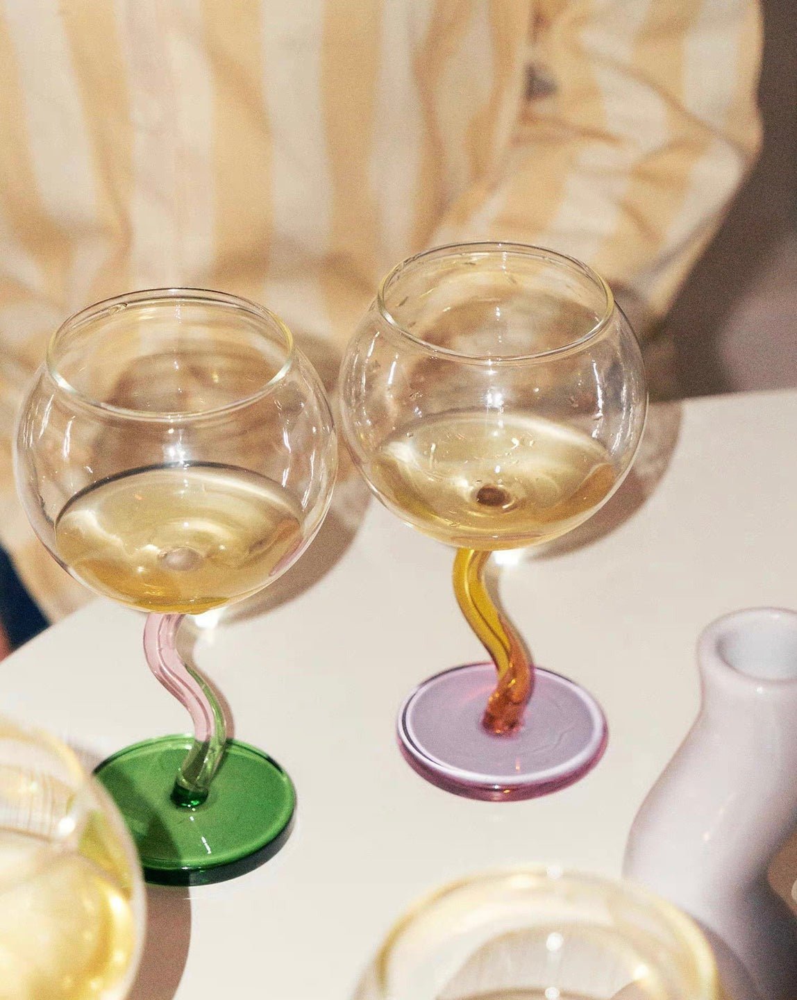 Handblown Bubble Wine Glass – Unique Wavy Stemmed Retro Glassware - True Wine Lover