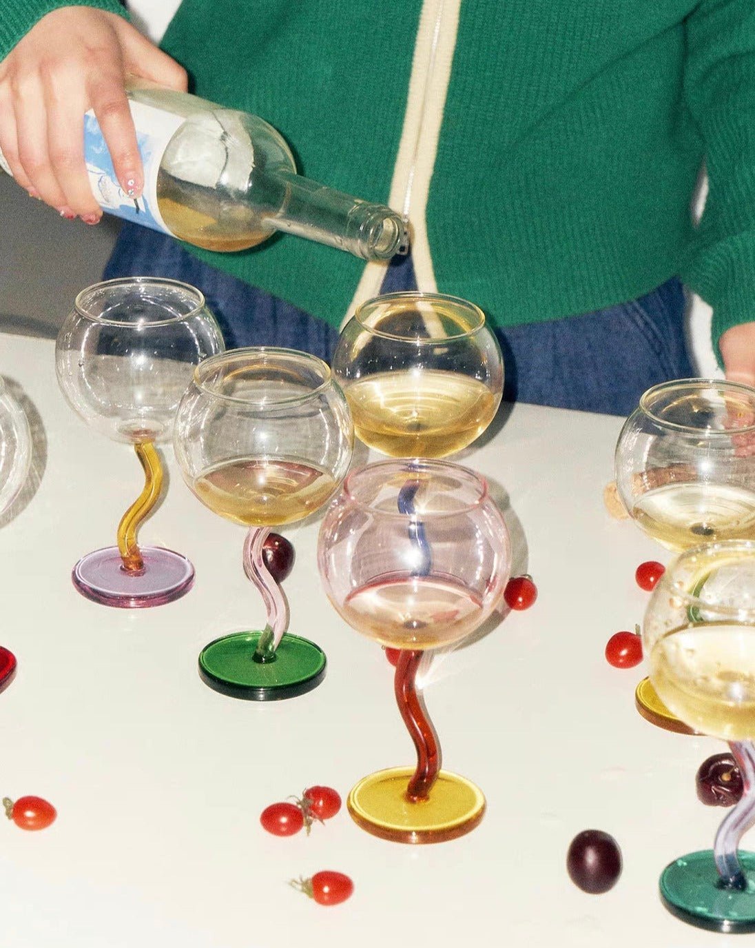 Handblown Bubble Wine Glass – Unique Wavy Stemmed Retro Glassware - True Wine Lover